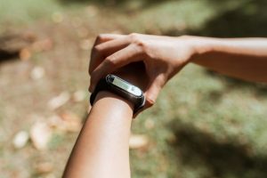 Comment choisir la meilleure montre connectée en 2025 ?